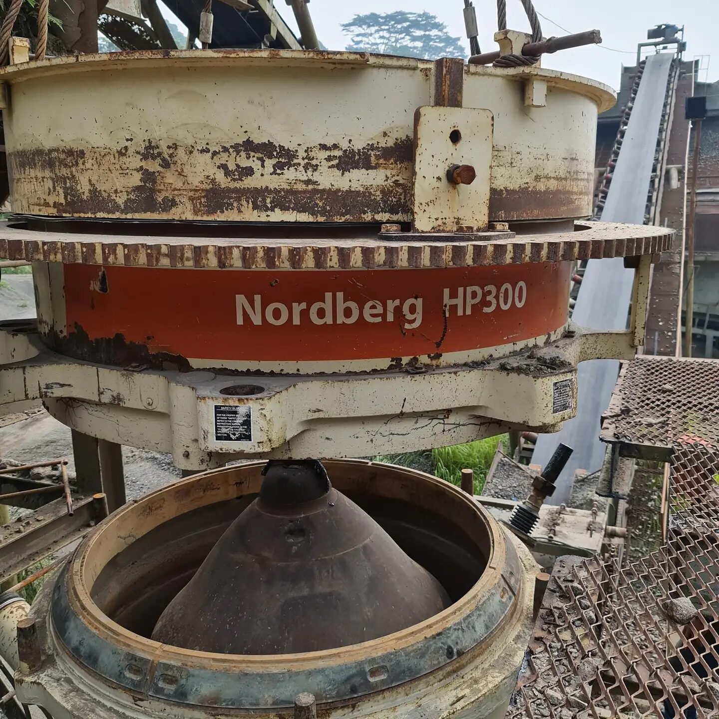 Crusher equipment at Lotus quarry